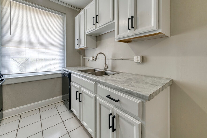 More Photos Of , Macon-Bibb Multifamily For Sale