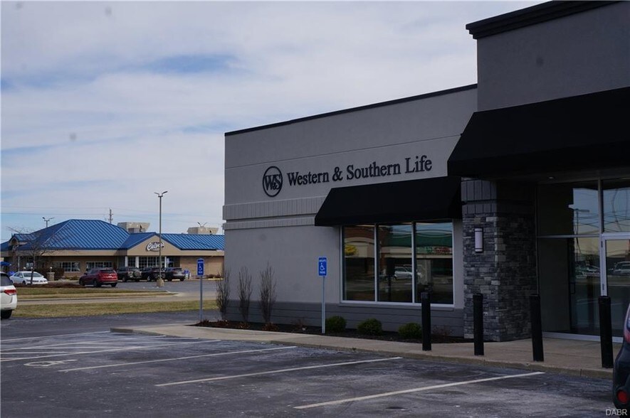 More Photos Of 10 Dotcom Dr, Troy General Retail For Sale