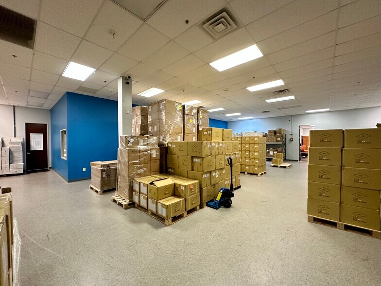 More Photos Of 3301 Matrix Dr, Richardson Research And Development For Sale