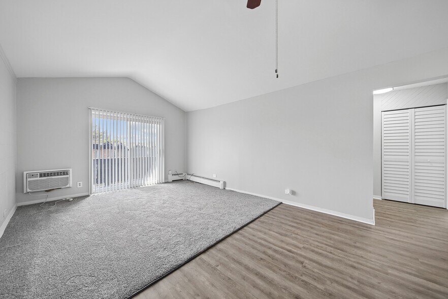 More Photos Of 211 N Lincolnway, North Aurora Apartments For Sale