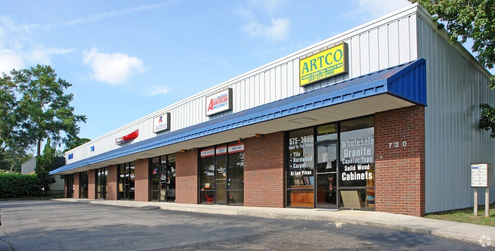 More Photos Of 720 NE Capital Cir, Tallahassee Unknown For Lease