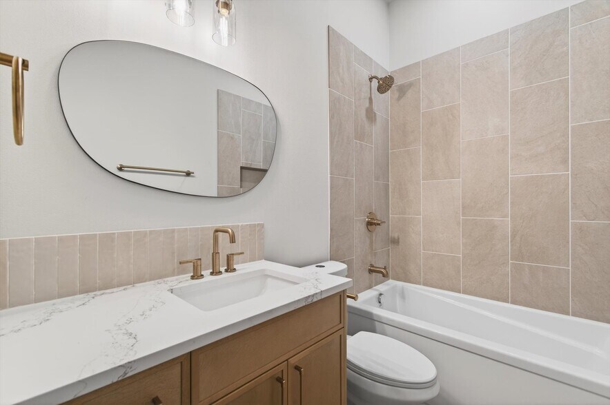 More Photos Of 11 Sun Crest Ln, Cathlamet Multifamily For Sale
