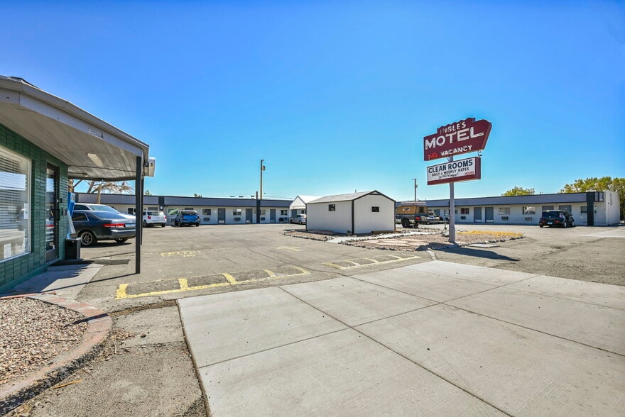 More Photos Of 1636 N Boulder Hwy, Henderson Hotel For Sale