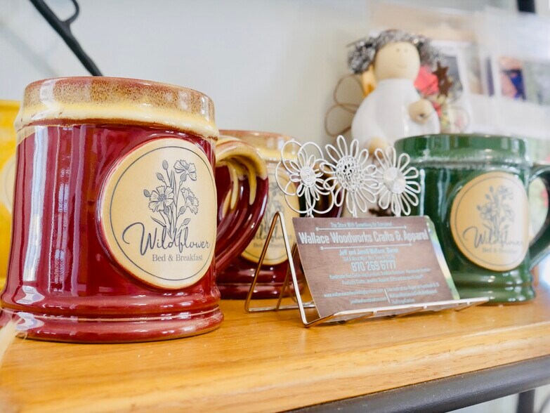 More Photos Of 100 E Washington St, Mountain View Hospitality For Sale