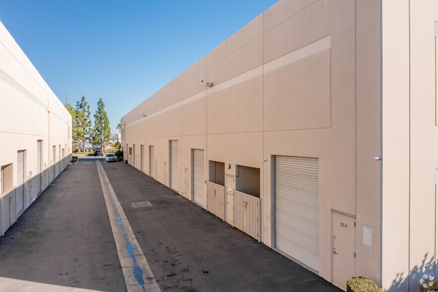 More Photos Of 315 N Puente St, Brea Research And Development For Lease