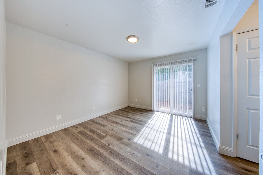 More Photos Of 2228 Edison Ave, Sacramento Apartments For Sale