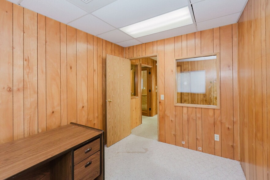 More Photos Of 4938 SW Lake Flora Rd, Port Orchard Office For Lease