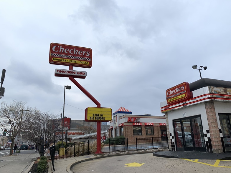 More Photos Of 1208 N Broad St, Philadelphia Restaurant For Lease