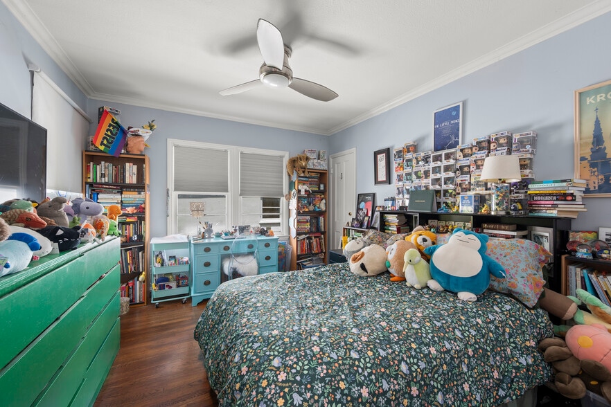 More Photos Of 112-20 E Redwood St, San Diego Apartments For Sale