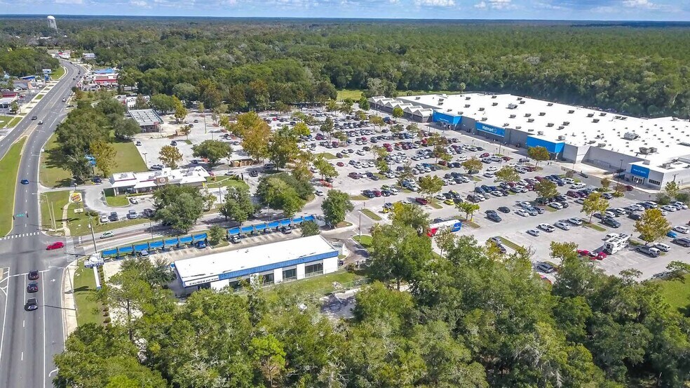 Primary Photo Of 4956 E Silver Springs Blvd, Ocala Freestanding For Sale