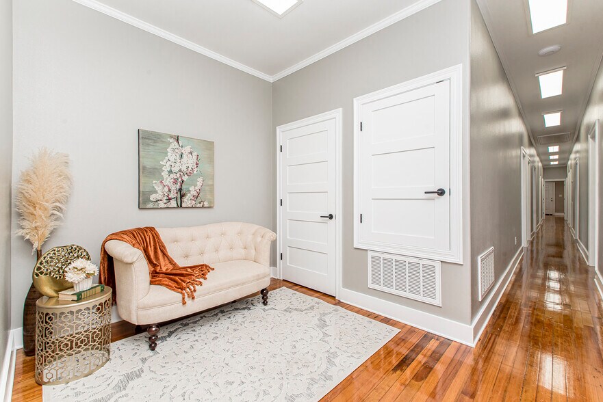 More Photos Of 302 Louisiana Ave, Bogalusa Office For Lease