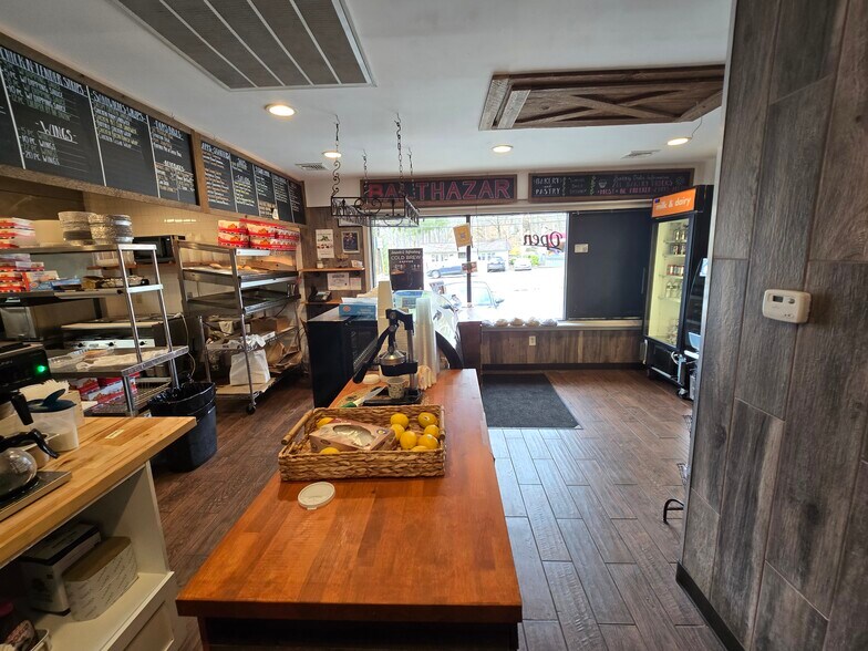 More Photos Of 224 Sparta Ave, Sparta Restaurant For Sale