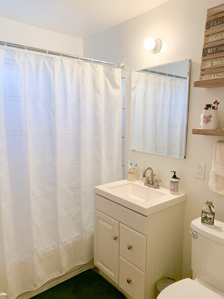 More Photos Of 11835 Gale Ave, Hawthorne Multifamily For Sale