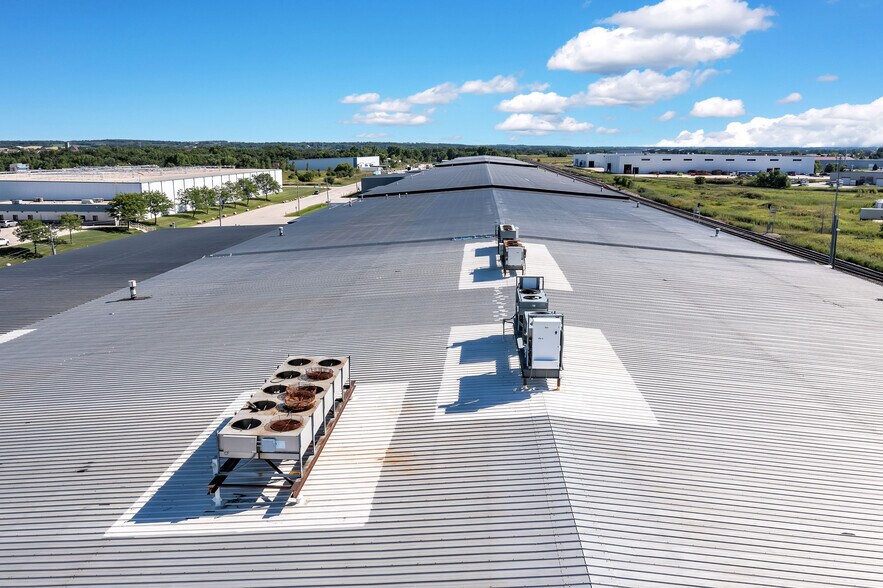 More Photos Of 122-342 Kohlman Rd, Fond Du Lac Industrial For Sale