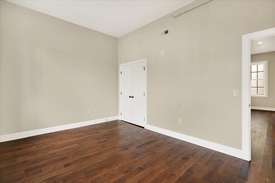 More Photos Of 241 S 5th St, Reading Apartments For Sale