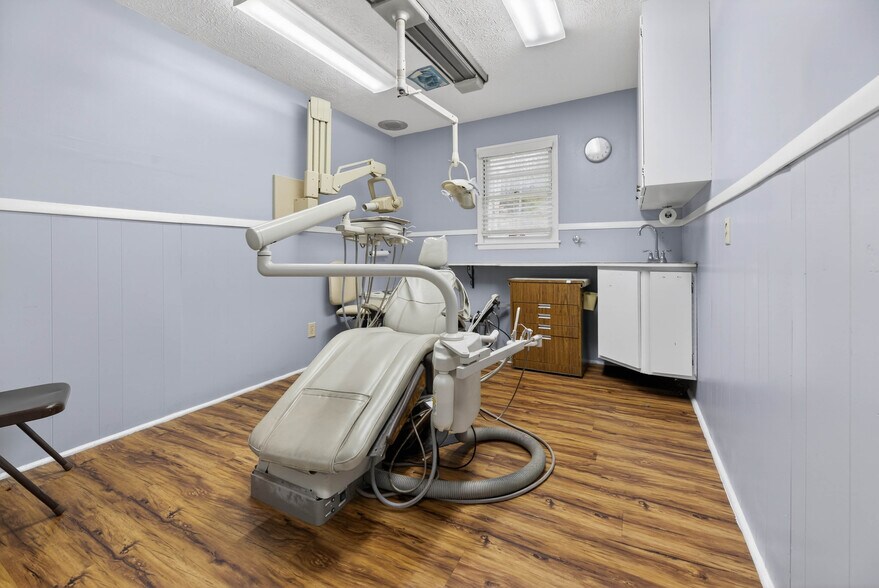 More Photos Of 3310 Henry Rd, Anniston Healthcare For Sale