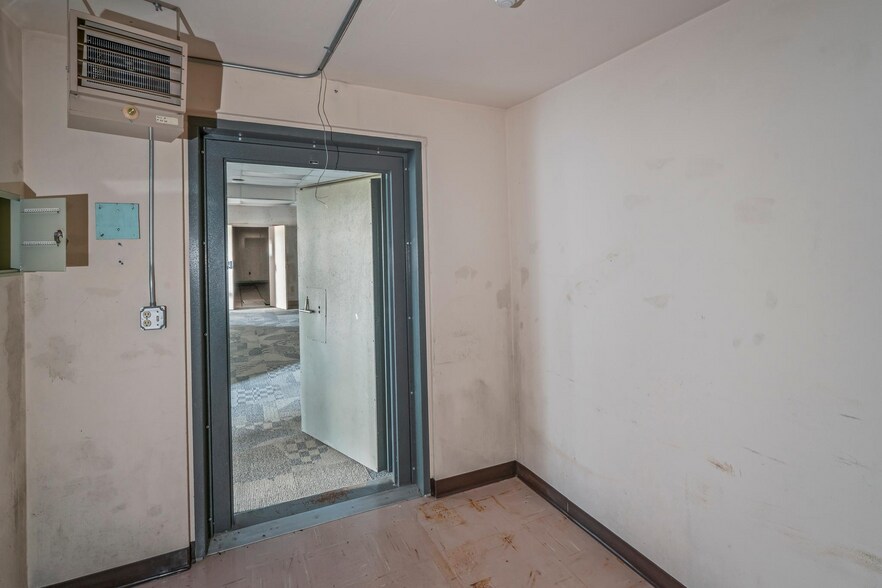 More Photos Of 614 Union Rd, Vineland Office For Sale