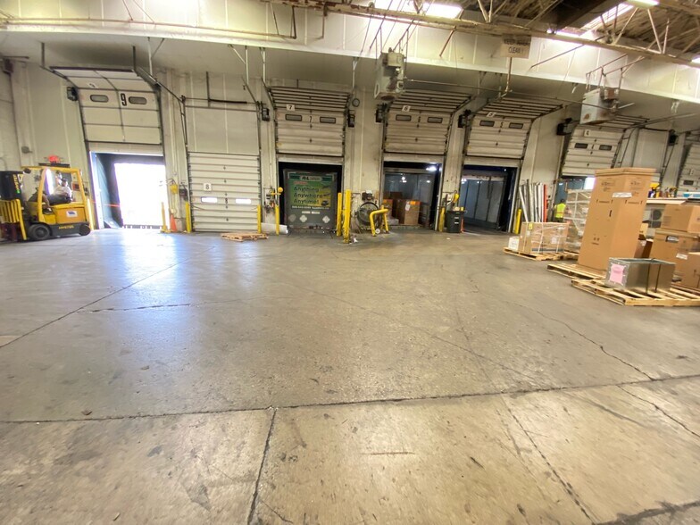 More Photos Of 526 Milburn Ave, Dayton Warehouse For Sale