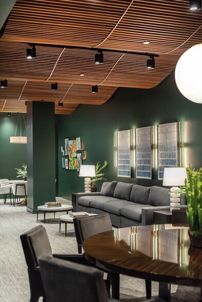 More Photos Of 5565 Glenridge Connector, Atlanta Office For Sale