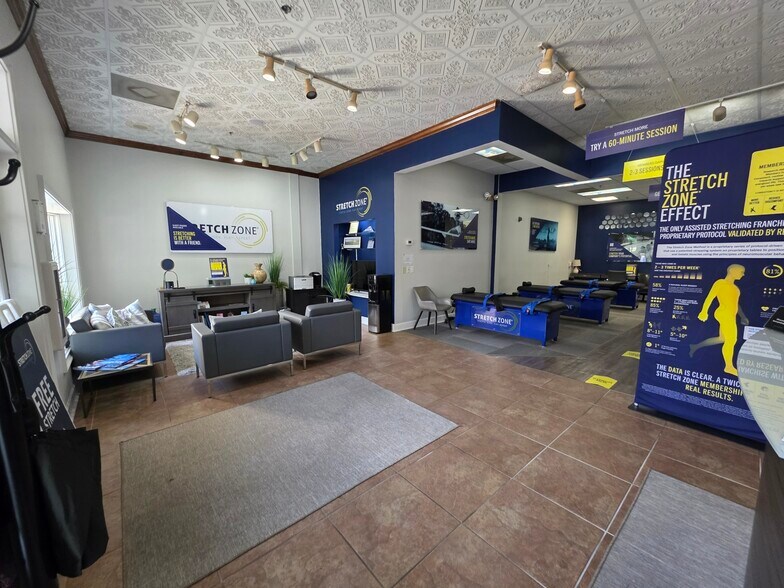More Photos Of 1509 Main St, Hilton Head Island Storefront For Lease