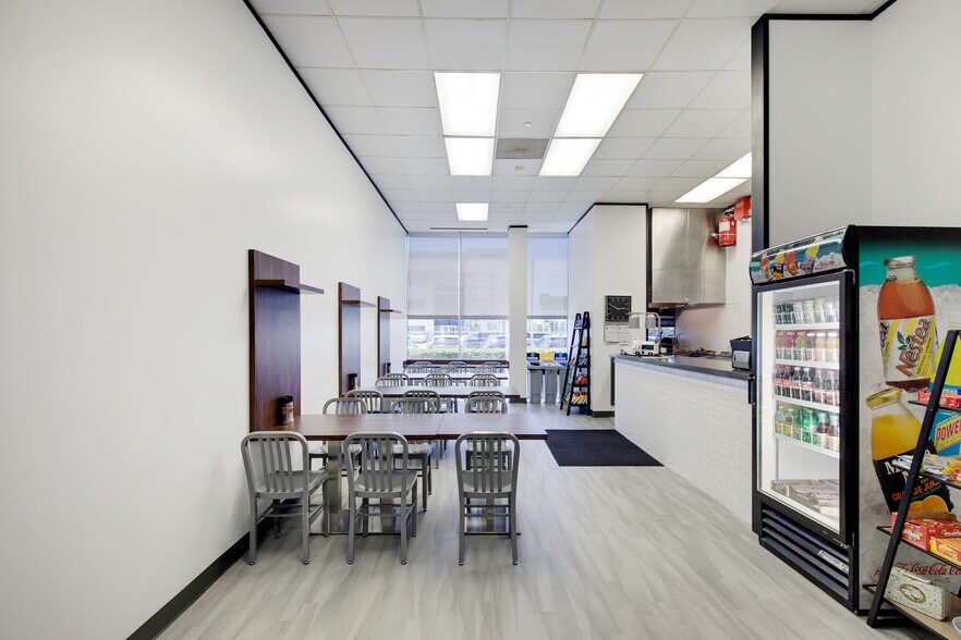 More Photos Of 15915 Katy Fwy, Houston Office For Lease