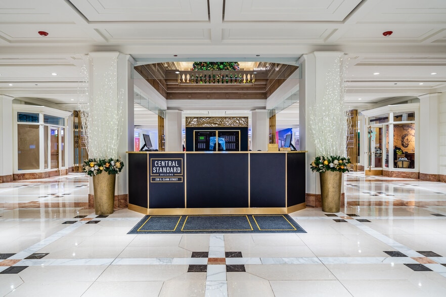 More Photos Of 231 S LaSalle St, Chicago Coworking Space