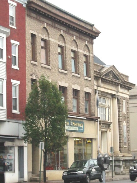 More Photos Of 15 N Front St, Steelton Office For Lease