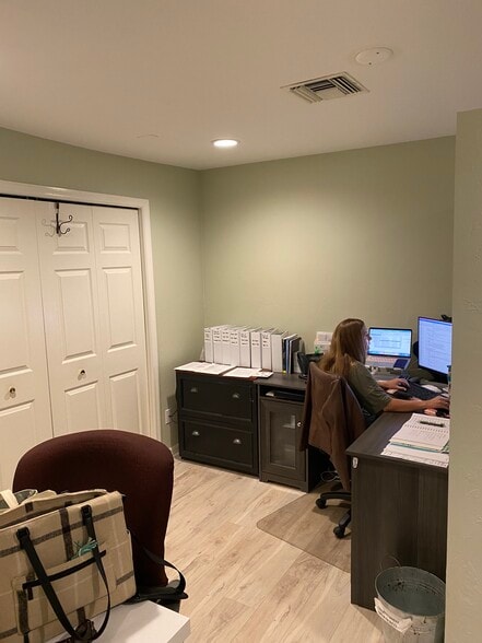 More Photos Of 923 Del Prado Blvd S, Cape Coral Medical For Lease