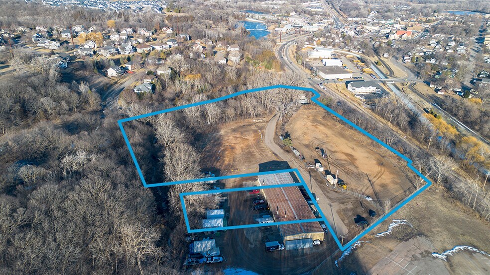 More Photos Of 525 Creekridge Dr, Chaska Light Manufacturing For Sale