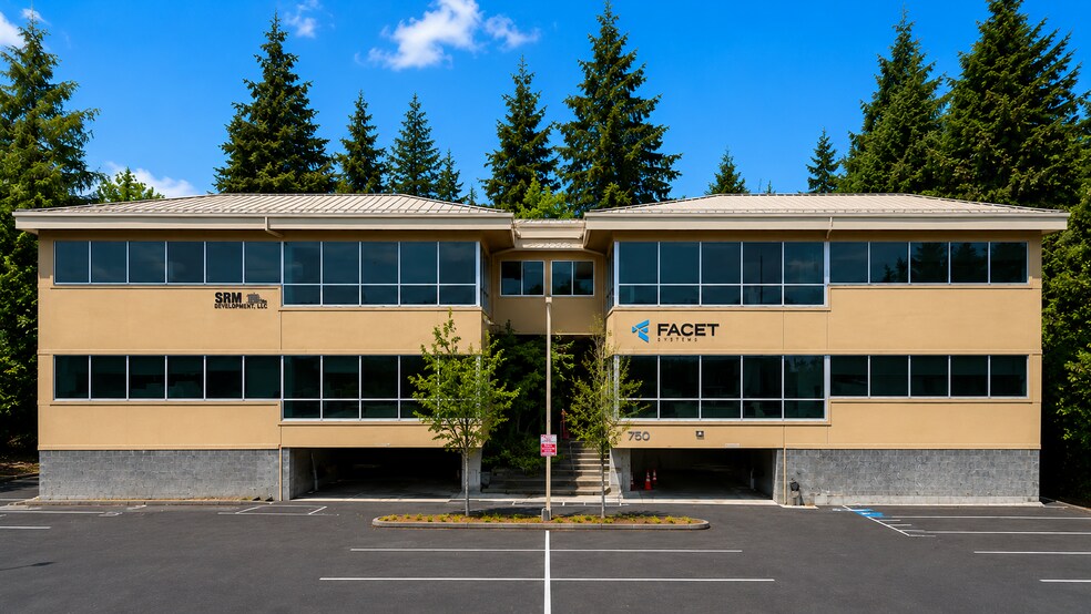 More Photos Of 720-750 6th St S, Kirkland Office For Lease