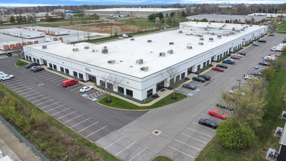More Photos Of 750 Cross Pointe Rd, Gahanna Warehouse For Sale