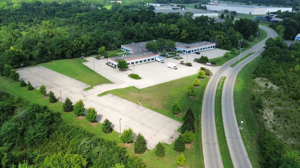 More Photos Of 1400 Commerce Center Dr, Franklin Office For Lease