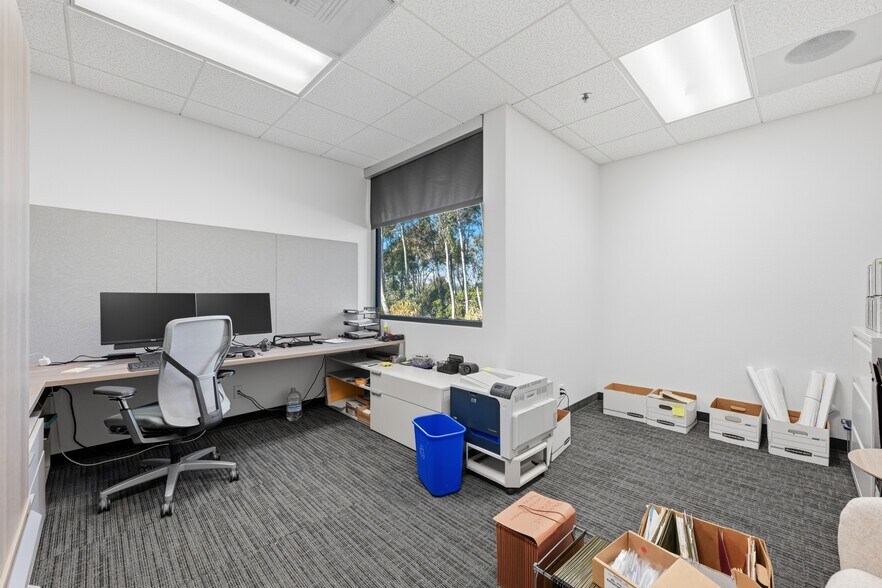 More Photos Of 9170-9190 Camino Santa Fe, San Diego Light Manufacturing For Sale