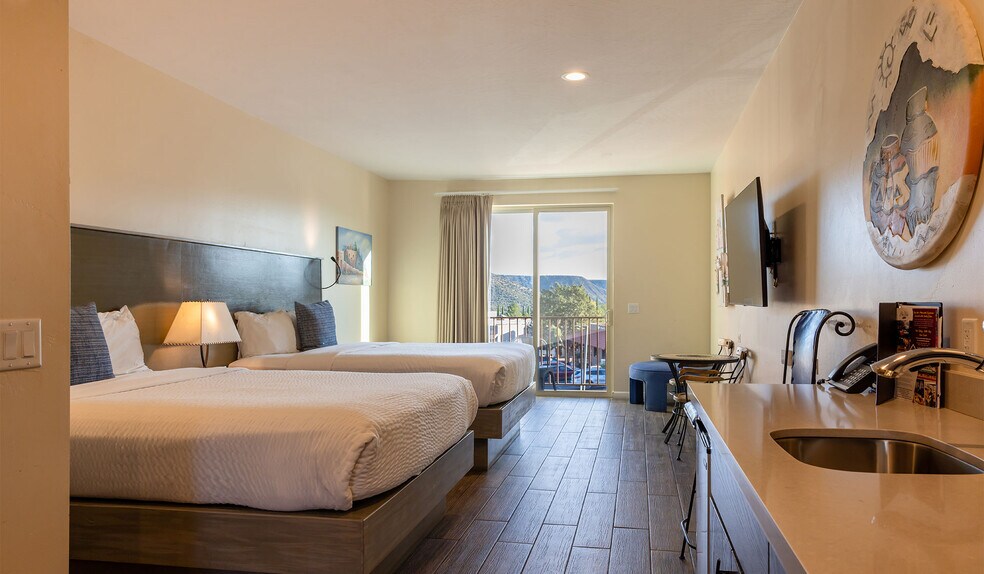 More Photos Of 105 Bell Rock Plz, Sedona Hotel For Sale