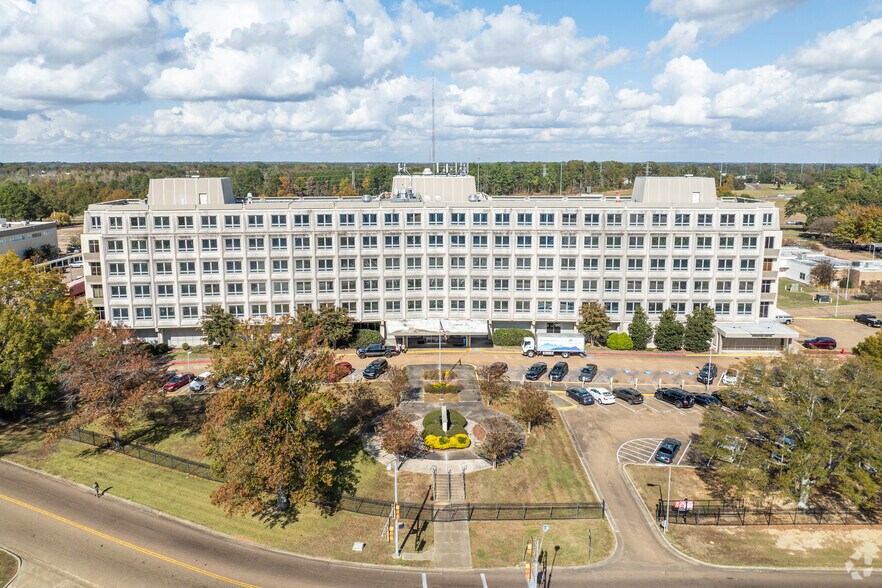 More Photos Of 1860 Chadwick Dr, Jackson Medical For Lease