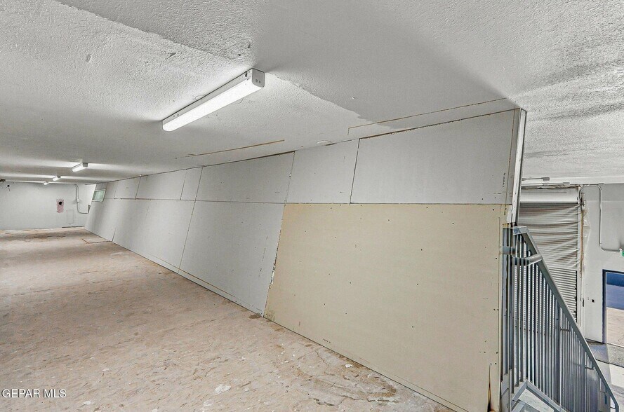 More Photos Of , Sunland Park Flex For Sale