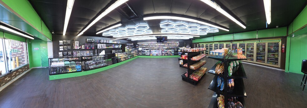 More Photos Of 2328-2338 E Washington St, Petersburg Freestanding For Sale