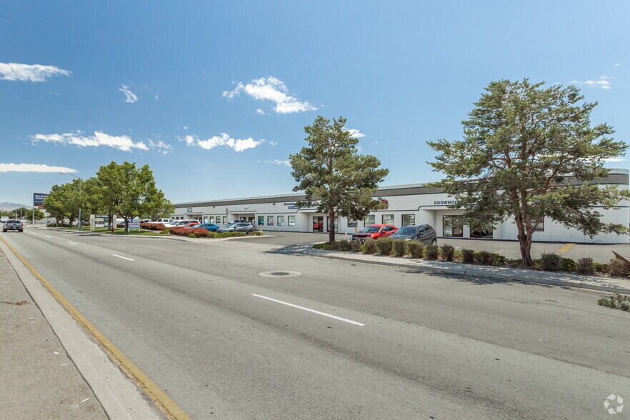 More Photos Of 280 Greg St, Reno Light Distribution For Lease