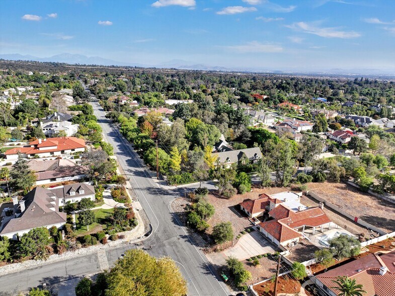 More Photos Of 784 Pomello Dr, Claremont Assisted Living For Lease