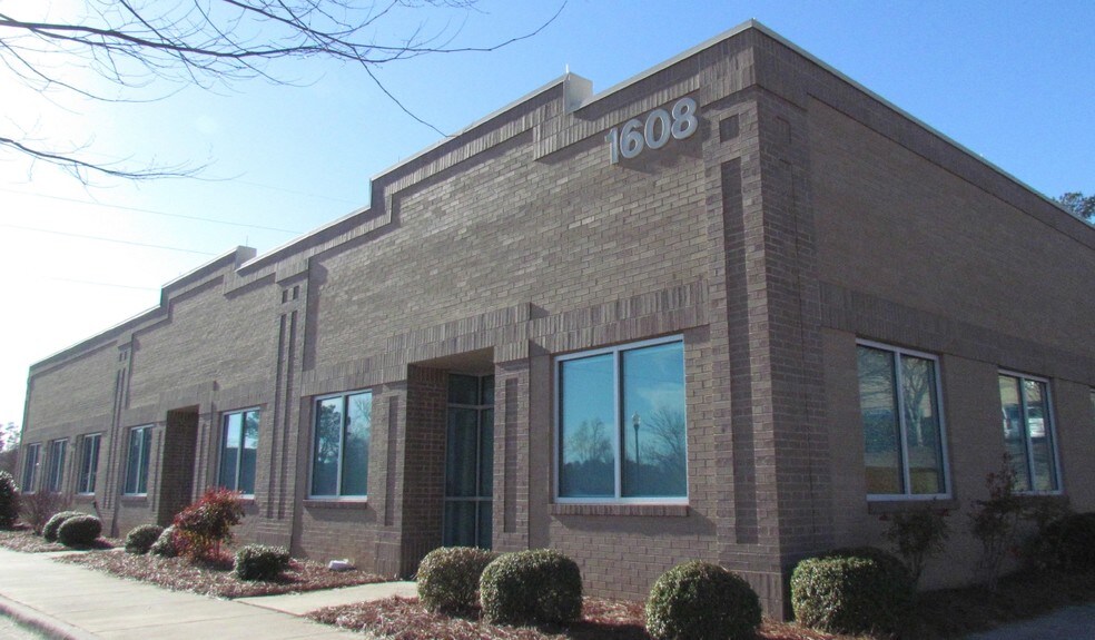 More Photos Of 1608 Heritage Commerce Ct, Wake Forest Medical For Lease