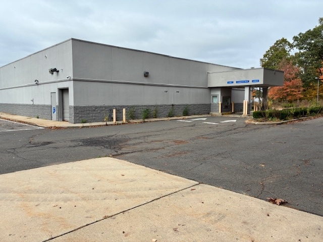 More Photos Of 605 N Colony Rd, Wallingford Freestanding For Lease