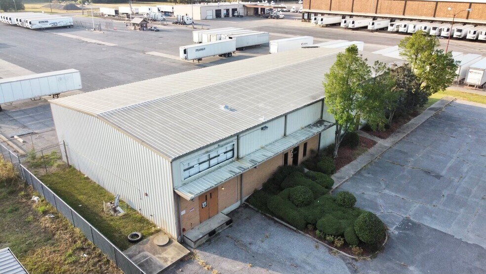 More Photos Of 8561 Aaron Ln, Southaven Warehouse For Sale