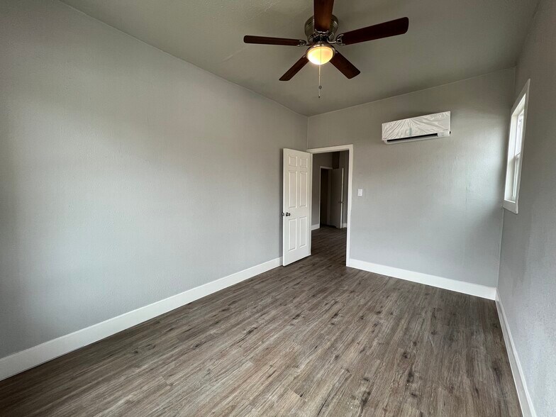 More Photos Of 101 Stanley Ct, San Antonio Multifamily For Sale
