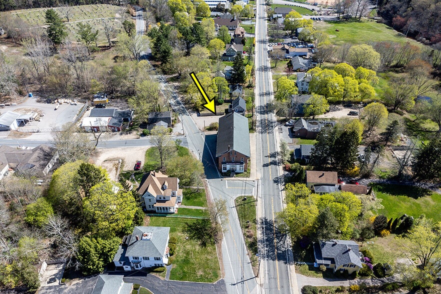 More Photos Of 1081 Main St, Hopkinton Freestanding For Sale