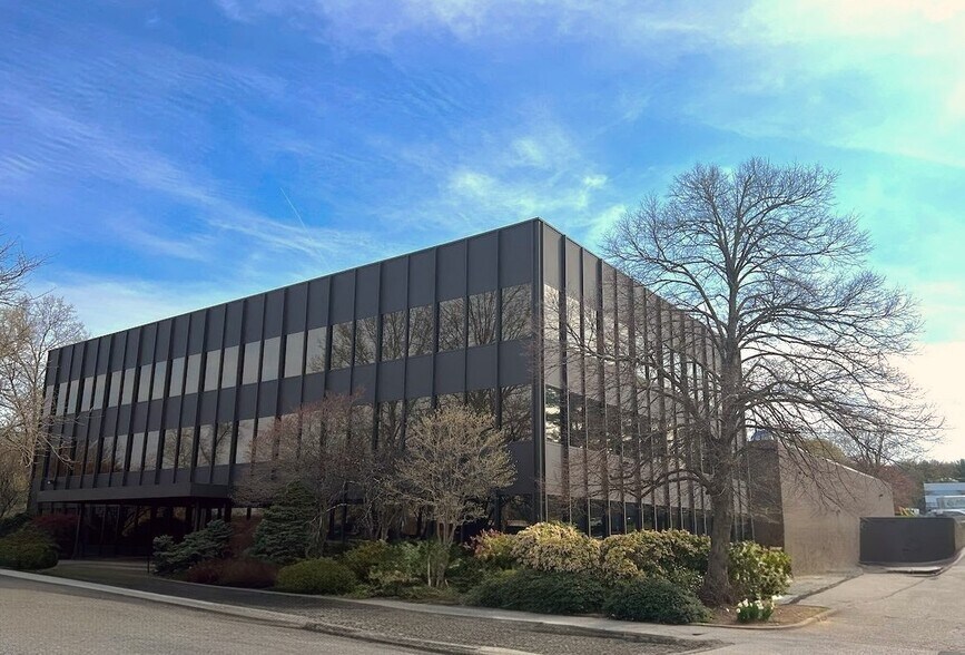 More Photos Of 420 Columbus Ave, Valhalla Office For Lease