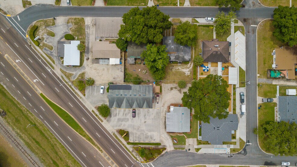 More Photos Of 1137 Bartow Rd, Lakeland Office For Lease