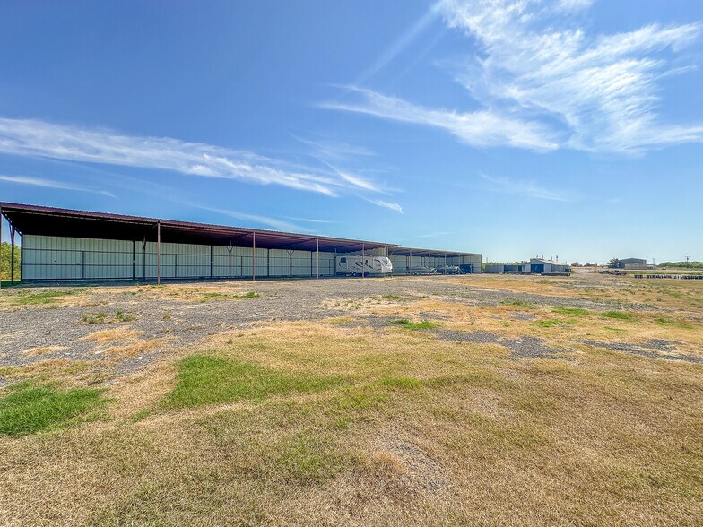 More Photos Of 9672 Seymour hwy, Wichita Falls Self Storage For Sale