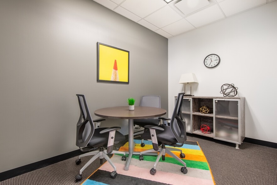 More Photos Of 4242 Six Forks Rd, Raleigh Coworking Space