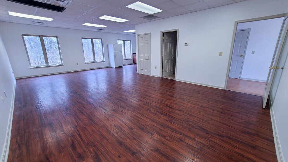 More Photos Of 6900 Houston Rd, Florence Office For Sale