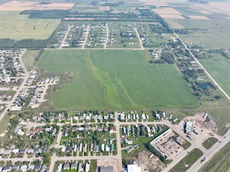 More Photos Of 11th Ave, Beaverlodge Land For Sale